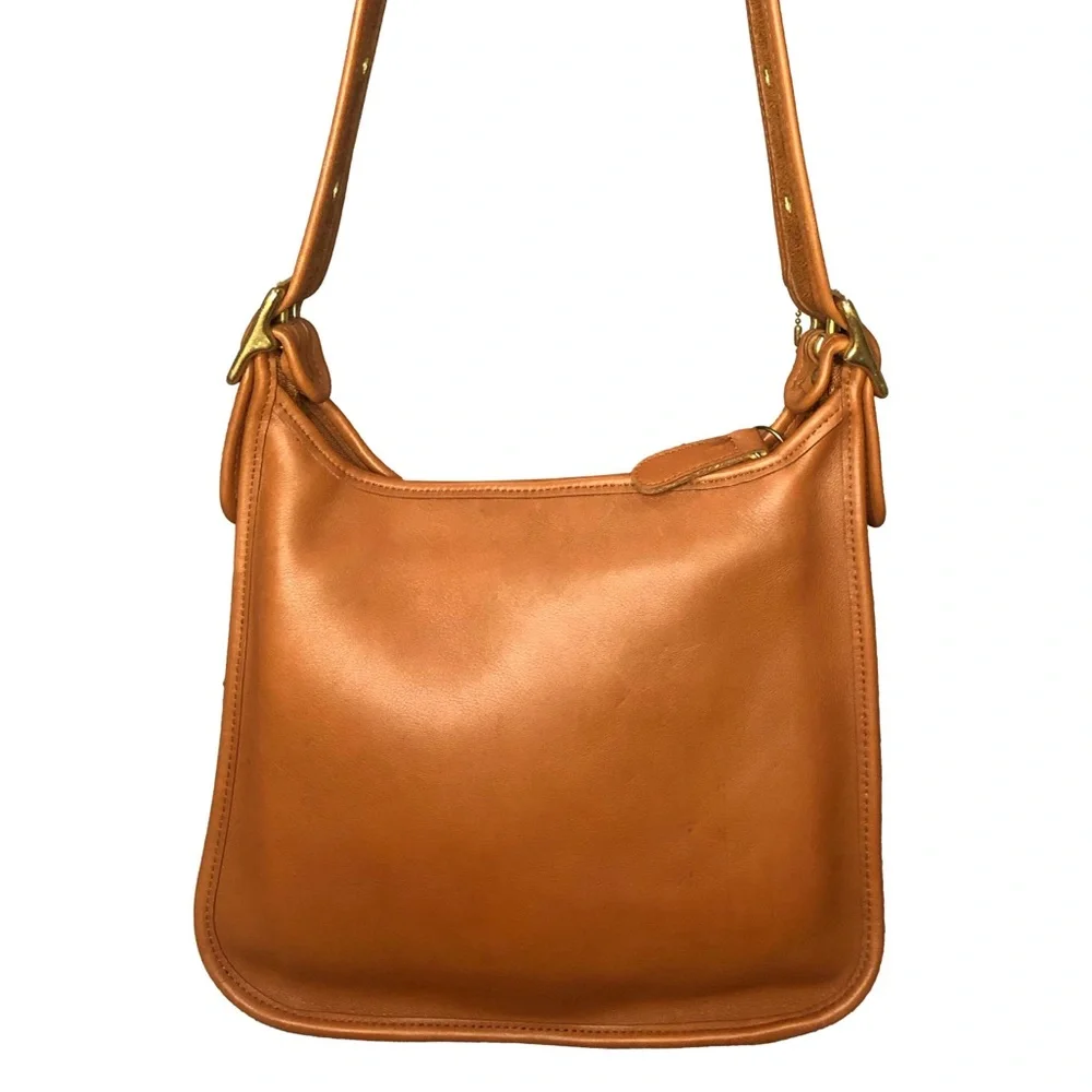 Vintage COACH Legacy Zip British Tan Glove-Tanned Leather Shoulder Bag 9966 COA